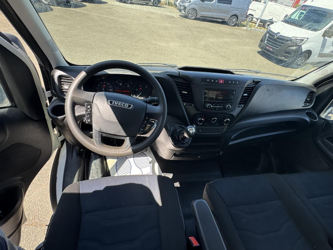 Iveco Daily IVECO 35 C 12 BENNE RJ 2.3 120 CH - Tarbesõiduk kallur: pilt 3 Iveco Daily IVECO 35 C 12 BENNE RJ 2.3 120 CH - Tarbesõiduk kallur: pilt 3