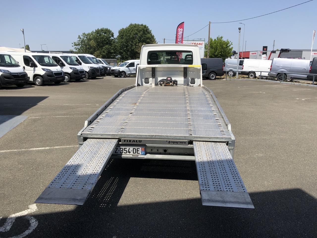 Iveco Daily IVECO PORTE VOITURE DEPANNEUSE 35 S 16 3L0 160 CH EMPATTEMENT 4100 PLATEAU FIX ALU EQUIP M - Treilerveoauto: pilt 3 Iveco Daily IVECO PORTE VOITURE DEPANNEUSE 35 S 16 3L0 160 CH EMPATTEMENT 4100 PLATEAU FIX ALU EQUIP M - Treilerveoauto: pilt 3