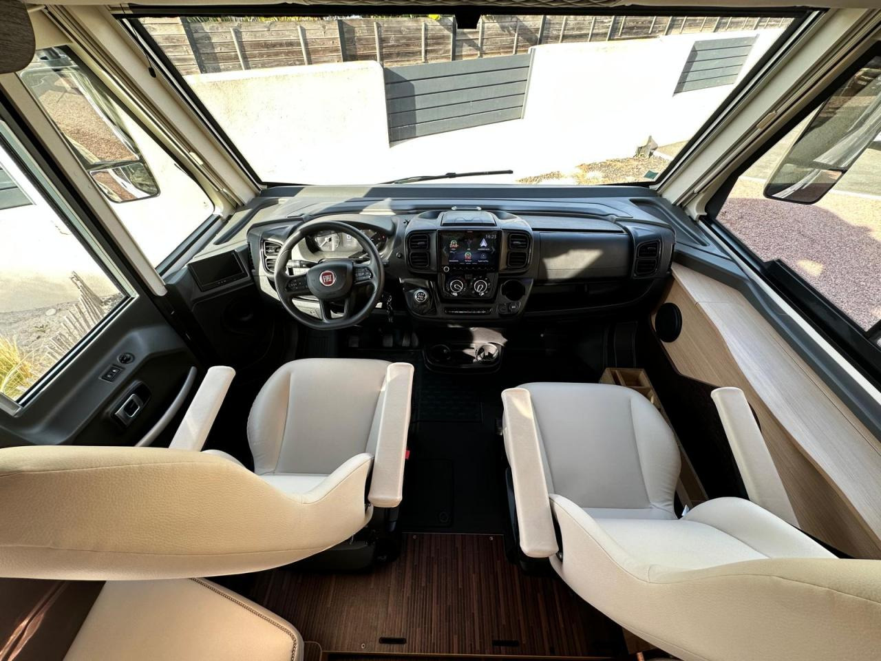 MC LOUIS NEVIS 281 - Täisintegreeritud matkaauto: pilt 5 MC LOUIS NEVIS 281 - Täisintegreeritud matkaauto: pilt 5