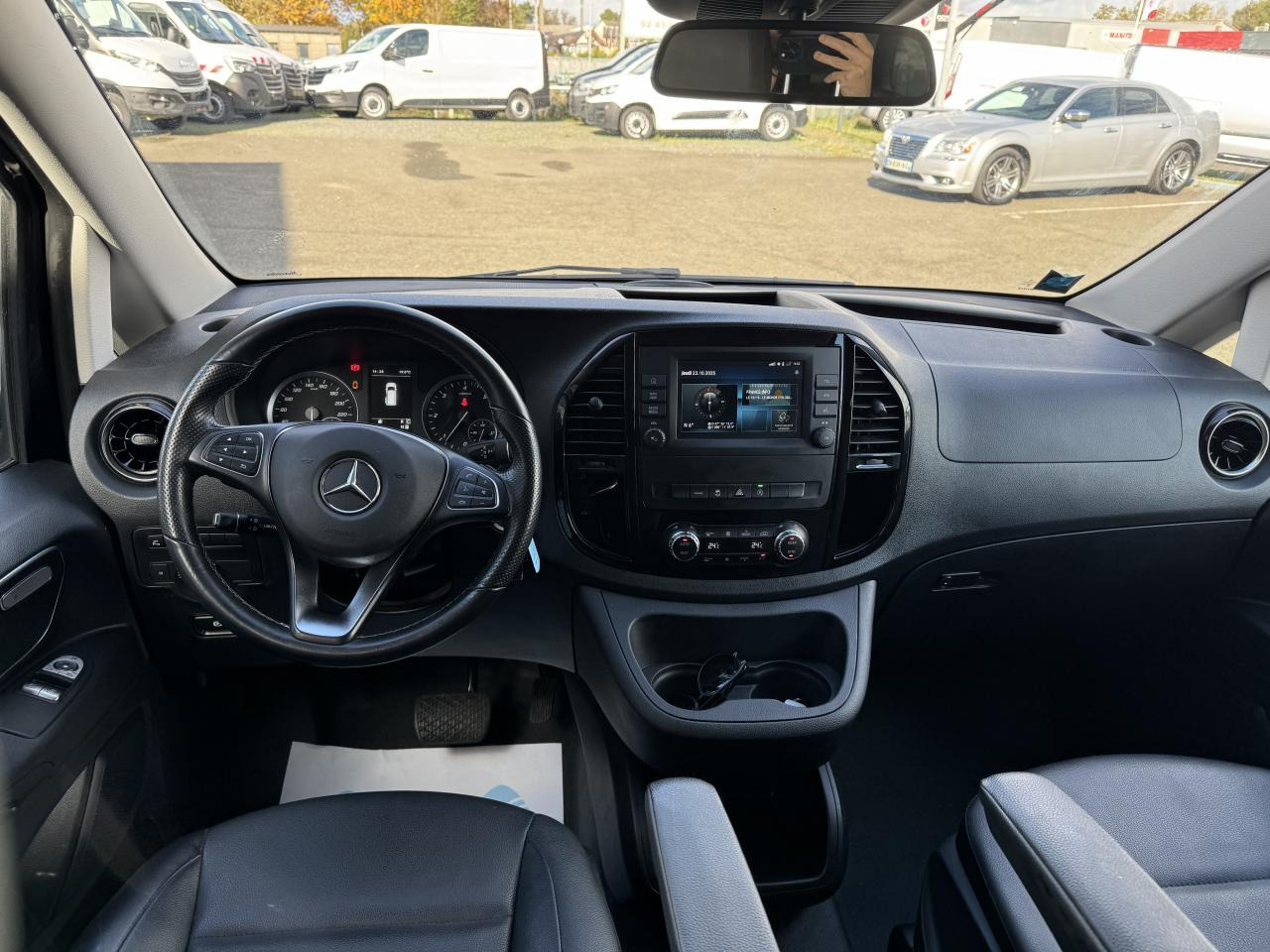 MERCEDES Vito MIXTO Extra Long 3.05t 119 CDI BlueEfficiency - BVA 9G-Tronic Propulsion MIXTO - BM 447 first - Kaubik: pilt 3 MERCEDES Vito MIXTO Extra Long 3.05t 119 CDI BlueEfficiency - BVA 9G-Tronic Propulsion MIXTO - BM 447 first - Kaubik: pilt 3