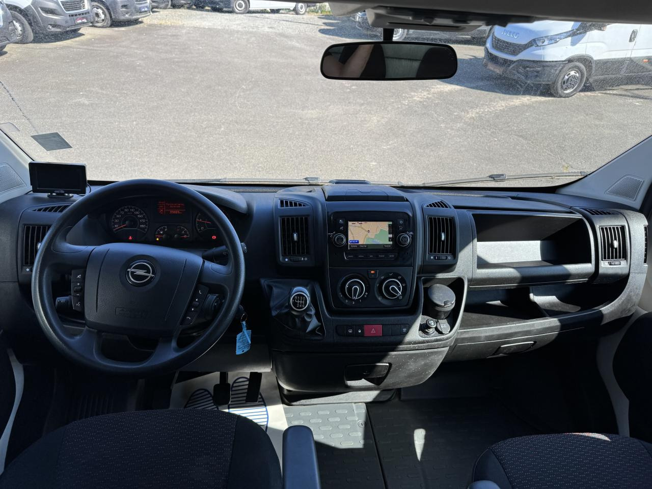 OPEL MOVANO 3T5 BENNE + COFFRE DOUBLE CABINE 6PL 2.2 HDI 165CH - Tarbesõiduk kallur, Meeskonnaauto: pilt 2 OPEL MOVANO 3T5 BENNE + COFFRE DOUBLE CABINE 6PL 2.2 HDI 165CH - Tarbesõiduk kallur, Meeskonnaauto: pilt 2