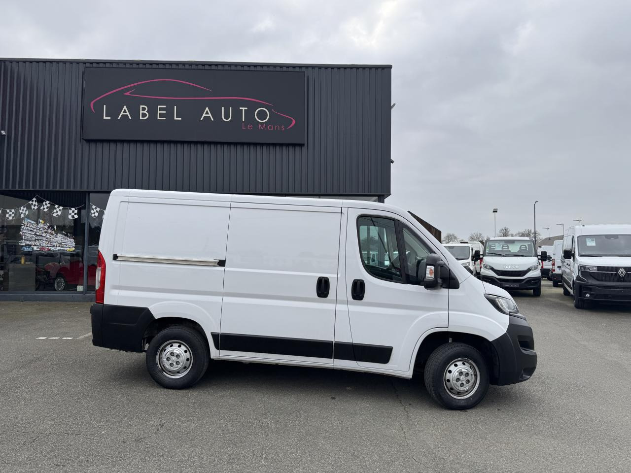 Kaubik PEUGEOT boxer 333 L1H1 2.2 BLUEHDI S&S 140CH ASPHALT: pilt 8