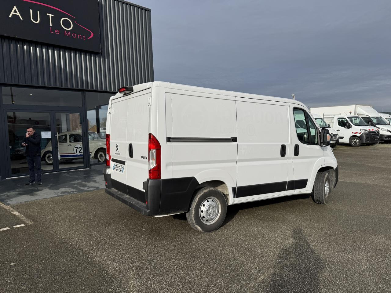 Peugeot Boxer 330 L1H1 2.2 BLUEHDI S&S 140CH ASPHALT - Kaubik: pilt 5 Peugeot Boxer 330 L1H1 2.2 BLUEHDI S&S 140CH ASPHALT - Kaubik: pilt 5