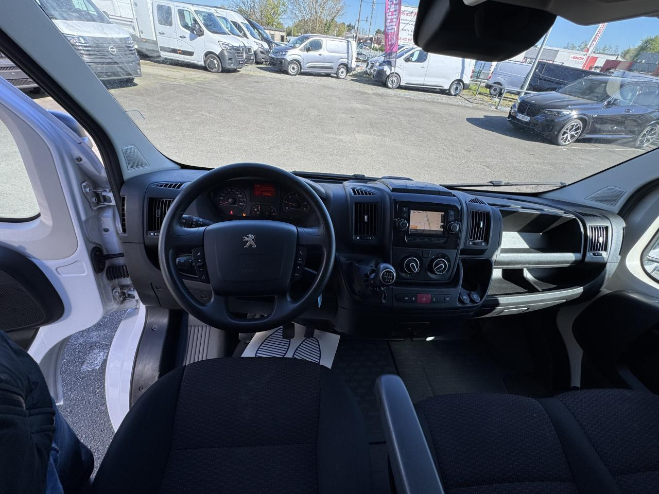 Peugeot Boxer 333 L1H1 2.2 BLUEHDI S&S 140CH ASPHALT - Kaubik: pilt 3 Peugeot Boxer 333 L1H1 2.2 BLUEHDI S&S 140CH ASPHALT - Kaubik: pilt 3