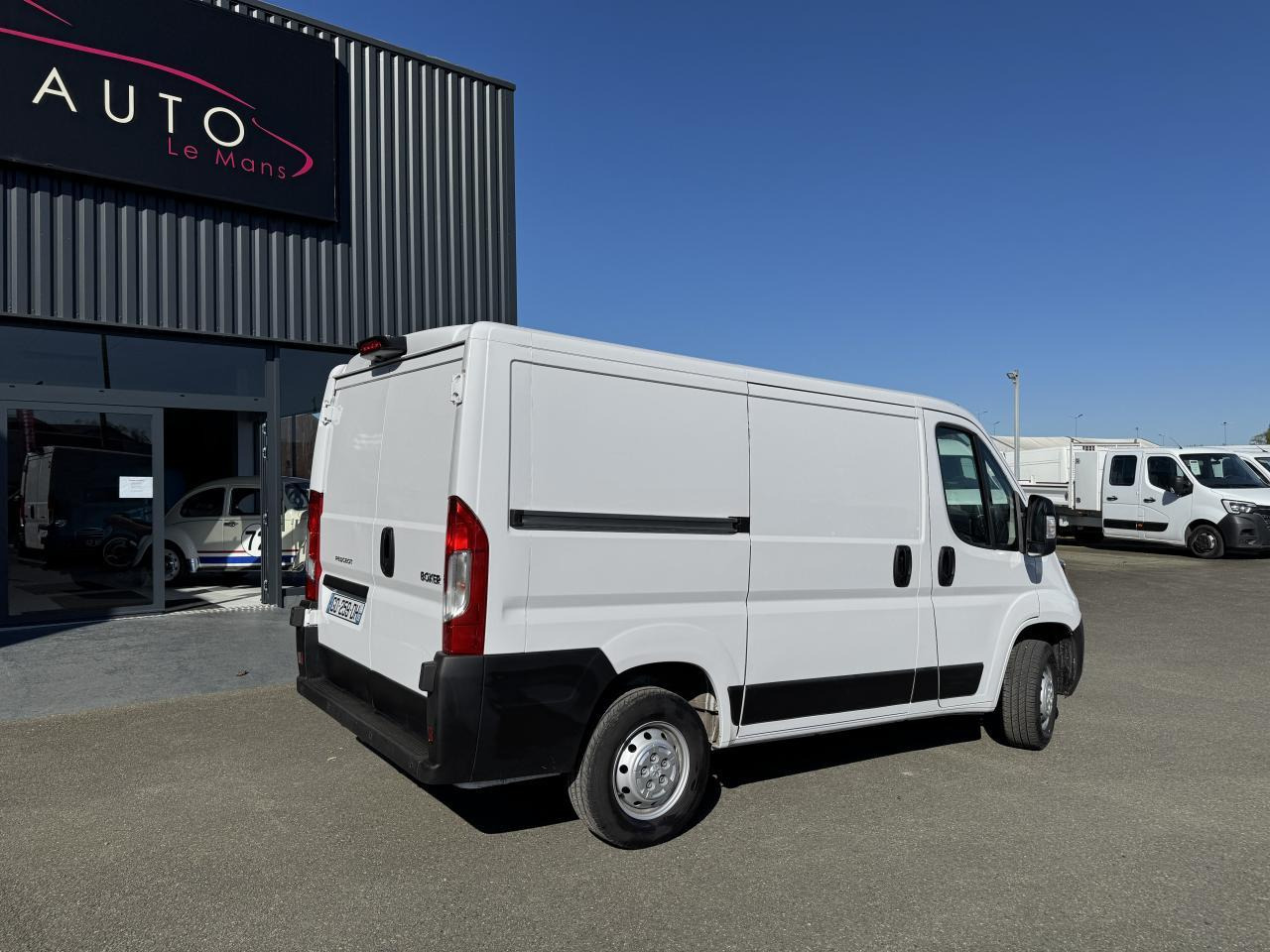 Peugeot Boxer 333 L1H1 2.2 BLUEHDI S&S 140CH ASPHALT - Kaubik: pilt 5 Peugeot Boxer 333 L1H1 2.2 BLUEHDI S&S 140CH ASPHALT - Kaubik: pilt 5