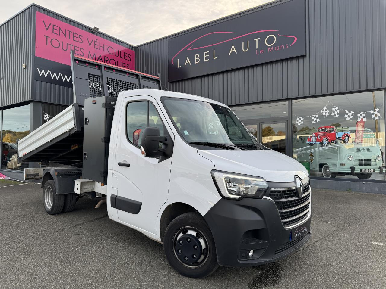 RENAULT MASTER 3T5 BENNE COFFRE RJ 2.3 DCI 145CH PROPULSION - Tarbesõiduk kallur: pilt 2 RENAULT MASTER 3T5 BENNE COFFRE RJ 2.3 DCI 145CH PROPULSION - Tarbesõiduk kallur: pilt 2