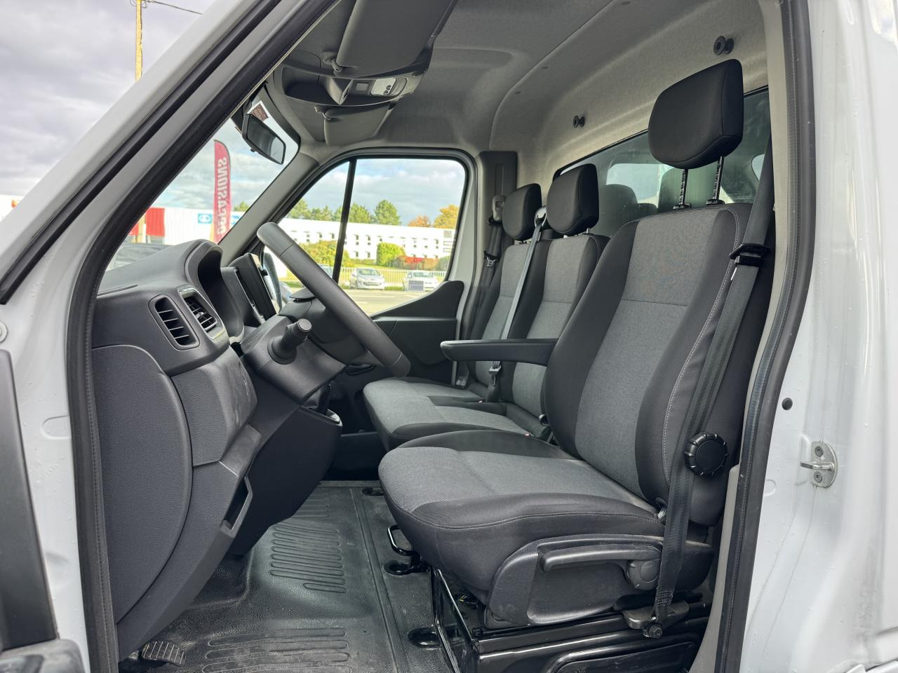 RENAULT MASTER 3T5 BENNE COFFRE RJ 2.3 DCI 145CH PROPULSION - Tarbesõiduk kallur: pilt 5 RENAULT MASTER 3T5 BENNE COFFRE RJ 2.3 DCI 145CH PROPULSION - Tarbesõiduk kallur: pilt 5
