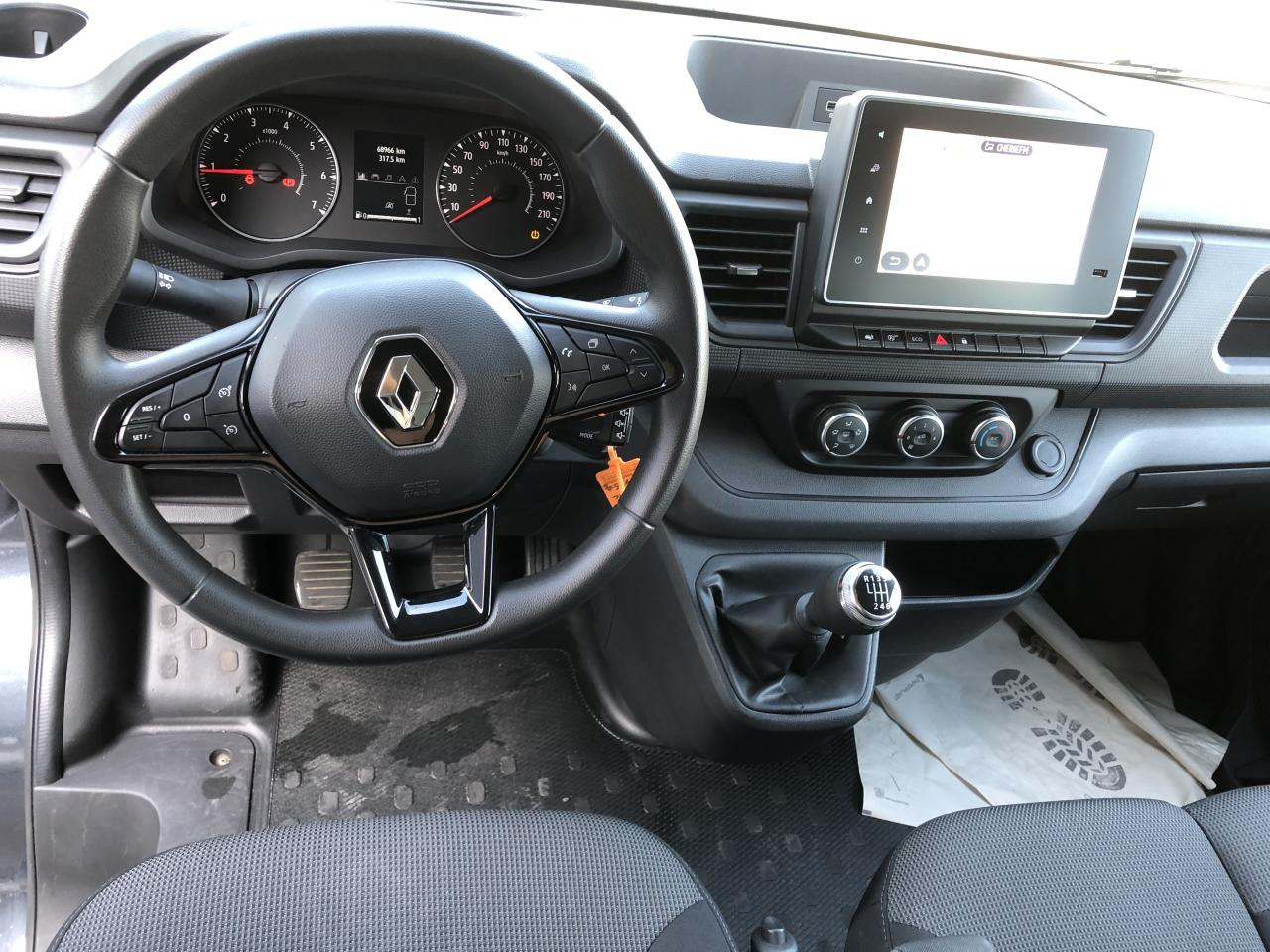 RENAULT Trafic L2 2.0 Energy dCi - 150 - S&S III COMBI Combi Zen L2H1 PHASE 3 - Mikrobuss: pilt 3 RENAULT Trafic L2 2.0 Energy dCi - 150 - S&S III COMBI Combi Zen L2H1 PHASE 3 - Mikrobuss: pilt 3