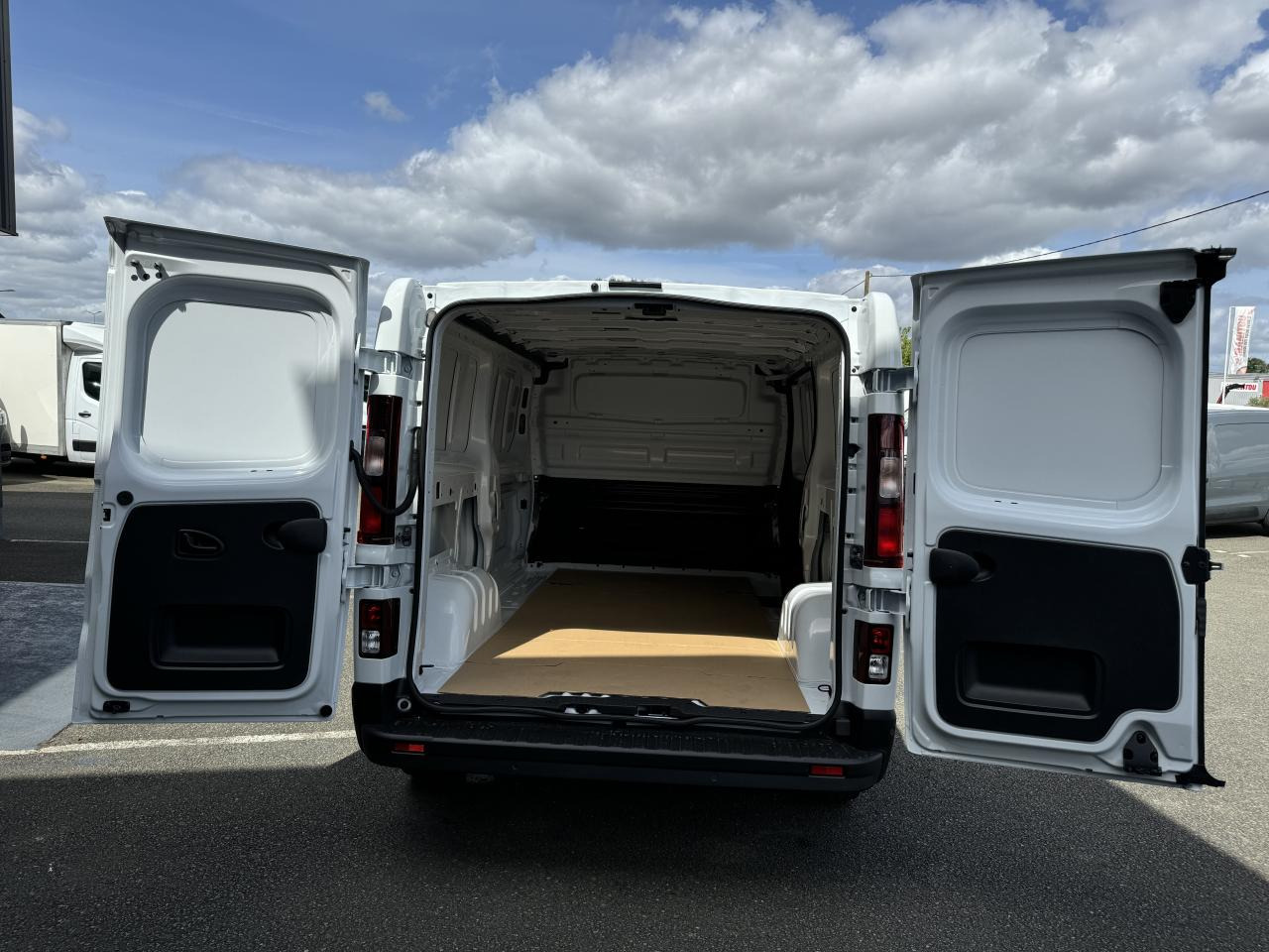 RENAULT Trafic L2H1 3000 Kg 2.0 Blue dCi - 150 2024 III FOURGON Fourgon Advance L2H1 PHASE 3 - Kaubik: pilt 3 RENAULT Trafic L2H1 3000 Kg 2.0 Blue dCi - 150 2024 III FOURGON Fourgon Advance L2H1 PHASE 3 - Kaubik: pilt 3