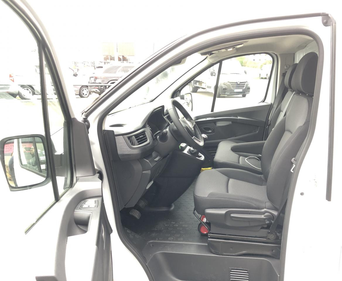 RENAULT Trafic L2H1 3000 Kg 2.0 Blue dCi 170ch ADVANCE - Kaubik: pilt 5 RENAULT Trafic L2H1 3000 Kg 2.0 Blue dCi 170ch ADVANCE - Kaubik: pilt 5