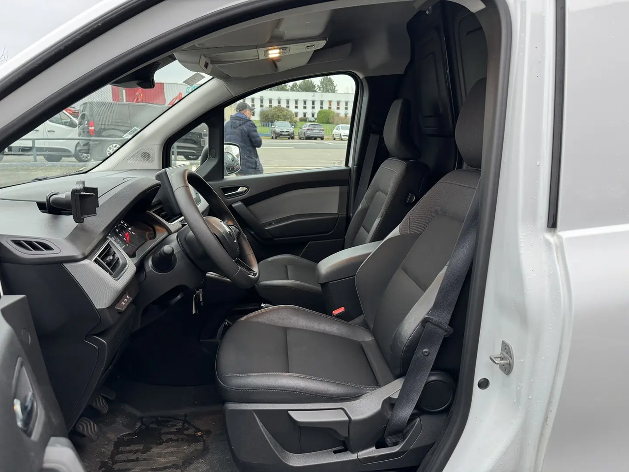 Renault Express 1.5 BLUE DCI 95CH CONFORT 22 - Kaubik: pilt 5 Renault Express 1.5 BLUE DCI 95CH CONFORT 22 - Kaubik: pilt 5