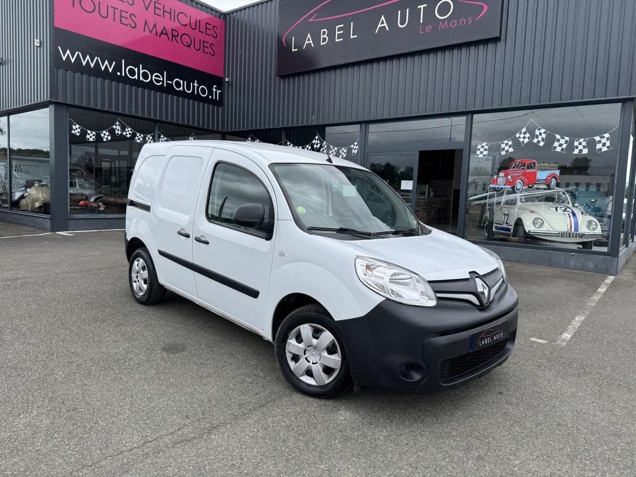 Renault Kangoo 1.5 BLUE DCI 80CH GRAND CONFORT 5CV - Väike kaubik: pilt 1 Renault Kangoo 1.5 BLUE DCI 80CH GRAND CONFORT 5CV - Väike kaubik: pilt 1