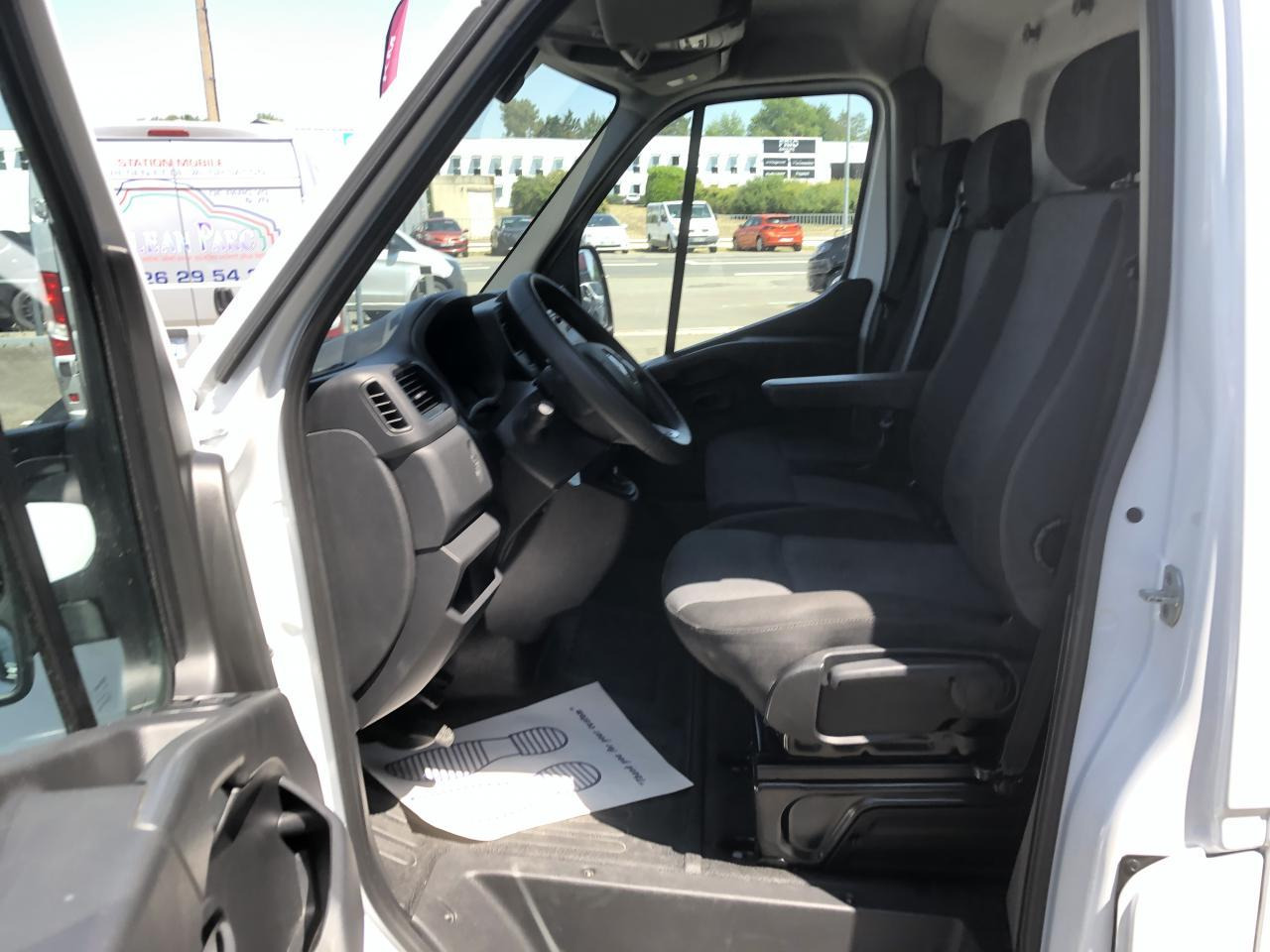 Renault Master F3300 L2H2 2.3 BLUE DCI 135CH CONFORT EURO6 - Kaubik: pilt 4 Renault Master F3300 L2H2 2.3 BLUE DCI 135CH CONFORT EURO6 - Kaubik: pilt 4