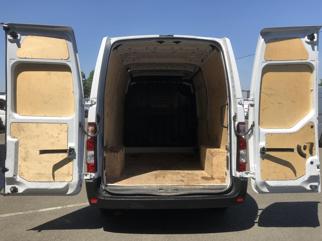 Renault Master F3300 L2H2 2.3 BLUE DCI 135CH CONFORT EURO6 - Kaubik: pilt 2 Renault Master F3300 L2H2 2.3 BLUE DCI 135CH CONFORT EURO6 - Kaubik: pilt 2