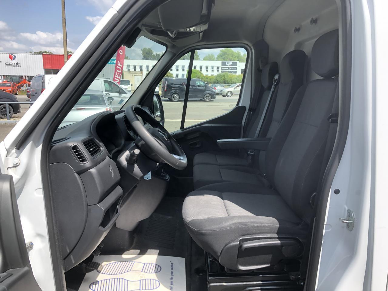 Renault Master F3300 L2H2 2.3 BLUE DCI 135CH GRAND CONFORT EURO6 - Kaubik: pilt 4 Renault Master F3300 L2H2 2.3 BLUE DCI 135CH GRAND CONFORT EURO6 - Kaubik: pilt 4