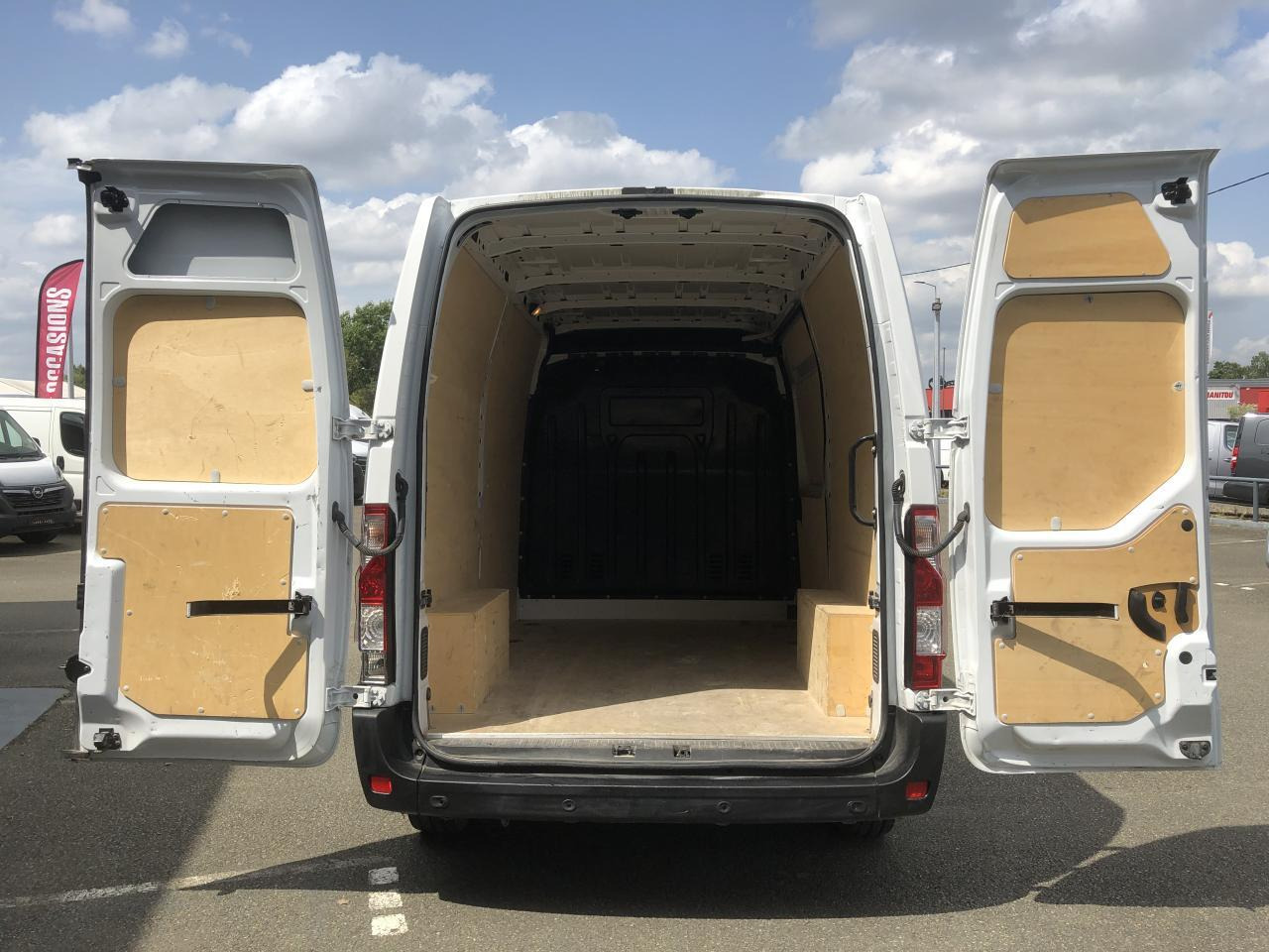Renault Master F3300 L2H2 2.3 BLUE DCI 135CH GRAND CONFORT EURO6 - Kaubik: pilt 2 Renault Master F3300 L2H2 2.3 BLUE DCI 135CH GRAND CONFORT EURO6 - Kaubik: pilt 2