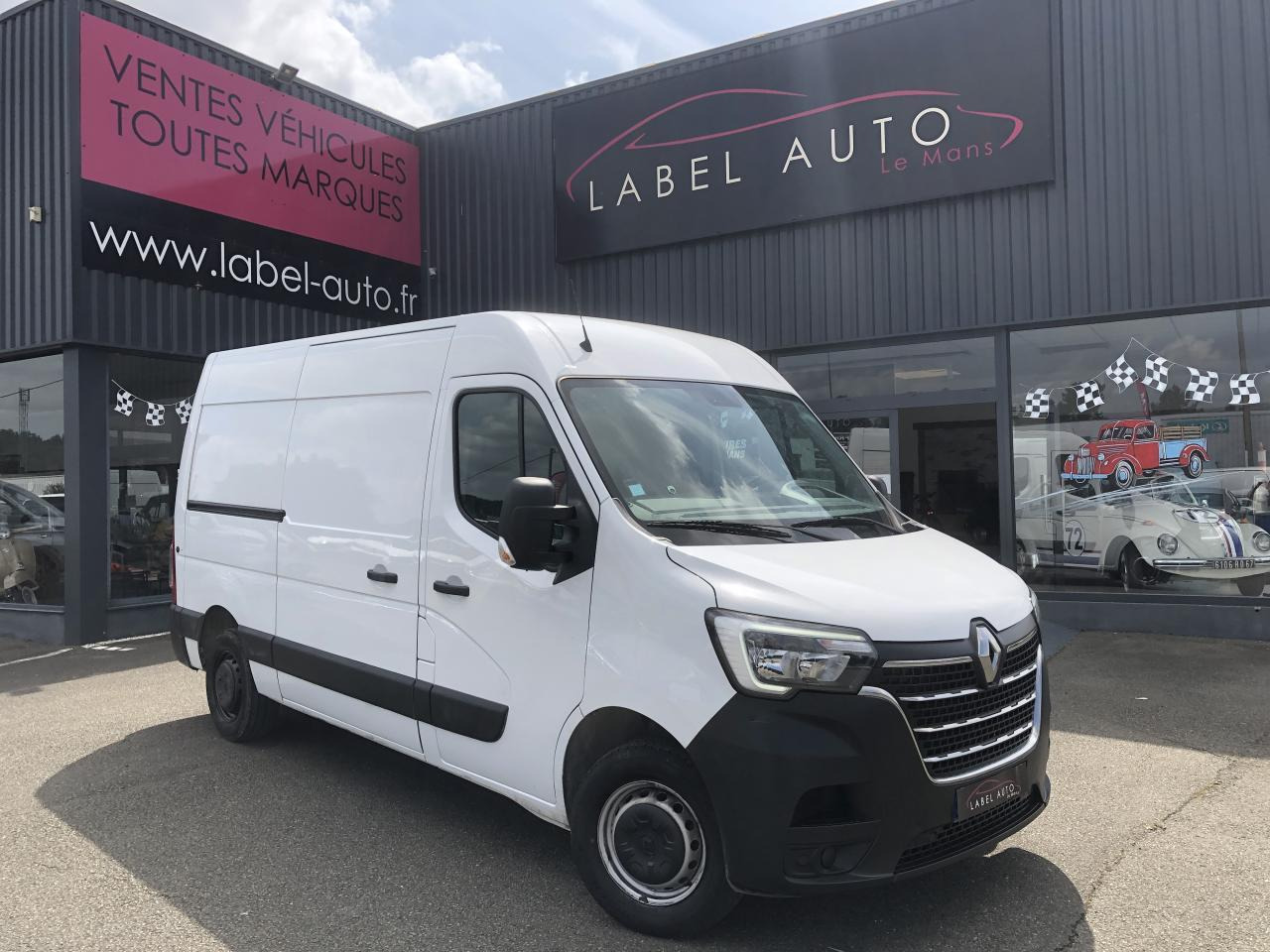 Renault Master F3300 L2H2 2.3 BLUE DCI 135CH GRAND CONFORT EURO6 - Kaubik: pilt 1 Renault Master F3300 L2H2 2.3 BLUE DCI 135CH GRAND CONFORT EURO6 - Kaubik: pilt 1