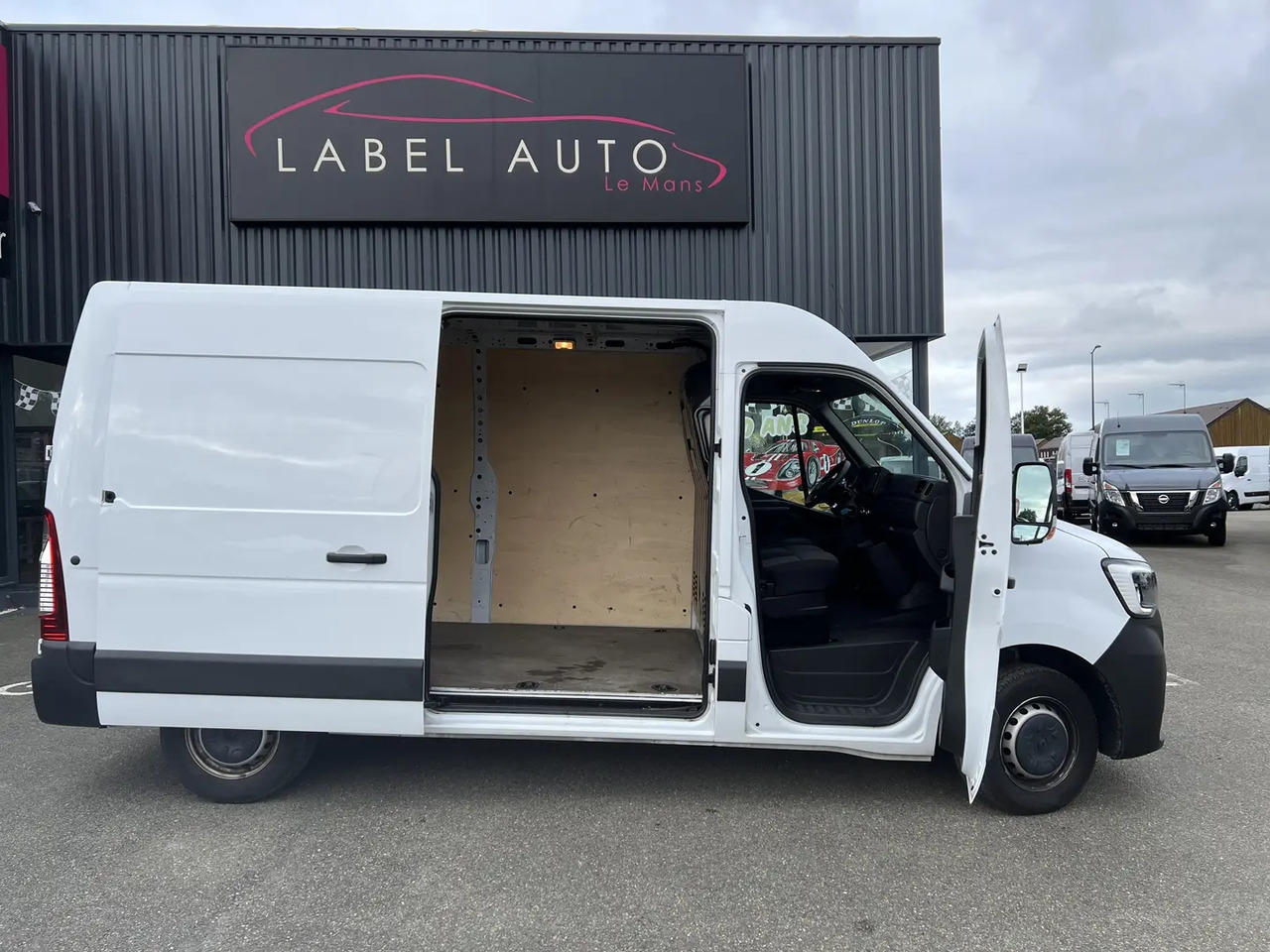 Kaubik Renault Master F3300 L2H2 2.3 DCI 135CH CONFORT EURO6: pilt 9