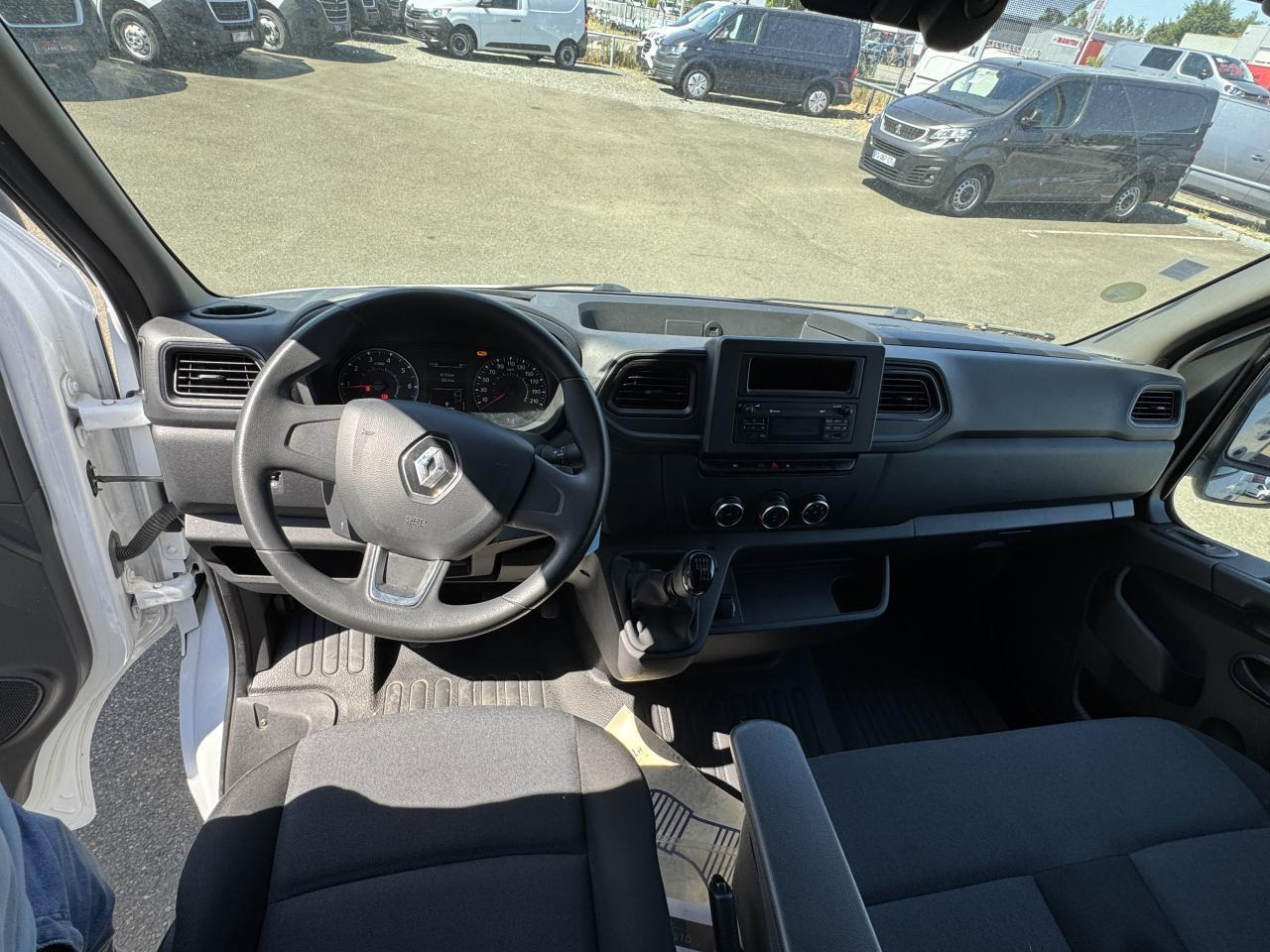 Renault Master F3500 L3H2 2.3 DCI 135CH CONFORT EURO6 - Kaubik: pilt 3 Renault Master F3500 L3H2 2.3 DCI 135CH CONFORT EURO6 - Kaubik: pilt 3