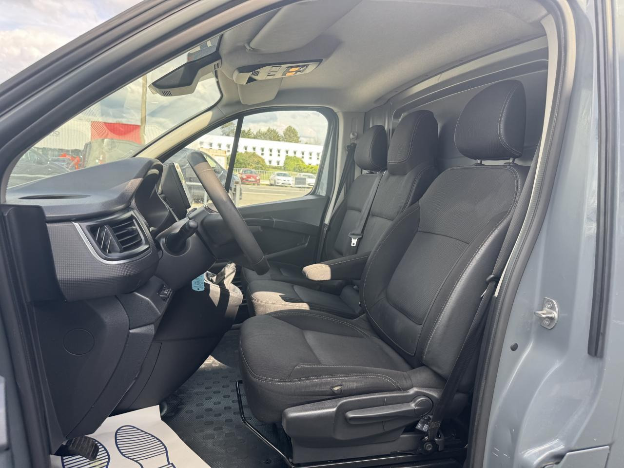 Renault Trafic L1H1 2T8 2.0 BLUE DCI 130CH GRAND CONFORT - Kaubik: pilt 5 Renault Trafic L1H1 2T8 2.0 BLUE DCI 130CH GRAND CONFORT - Kaubik: pilt 5