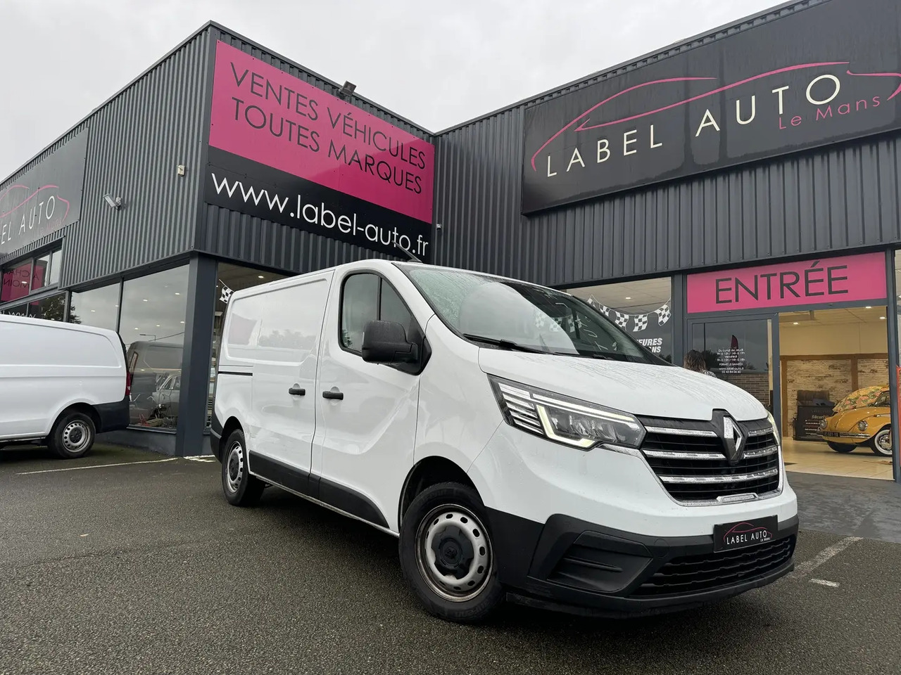 Renault Trafic L1H1 2T8 2.0 BLUE DCI 130CH GRAND CONFORT - Kaubik: pilt 1 Renault Trafic L1H1 2T8 2.0 BLUE DCI 130CH GRAND CONFORT - Kaubik: pilt 1