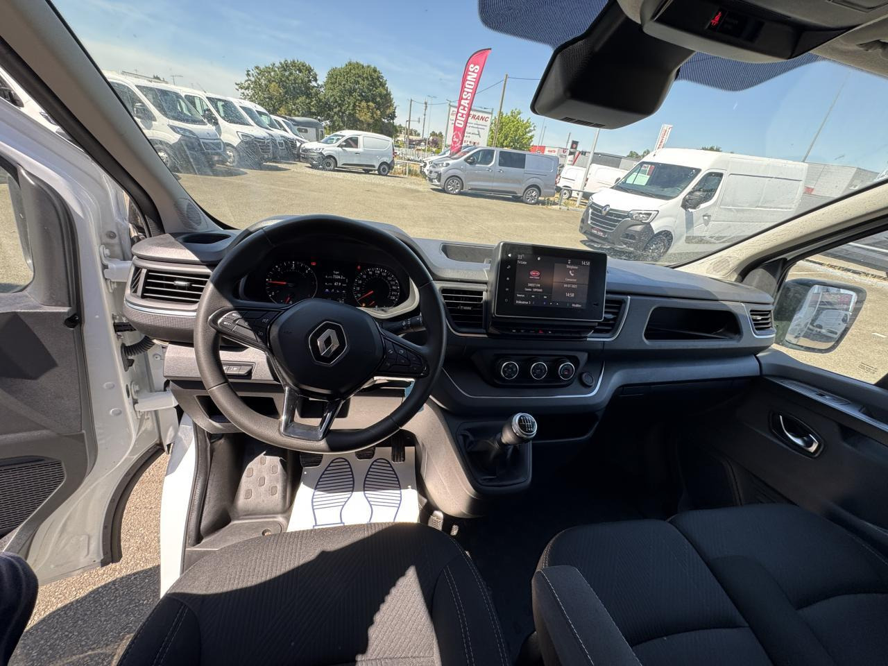 Renault Trafic L1H1 2T8 2.0 BLUE DCI 130CH GRAND CONFORT - Kaubik: pilt 3 Renault Trafic L1H1 2T8 2.0 BLUE DCI 130CH GRAND CONFORT - Kaubik: pilt 3