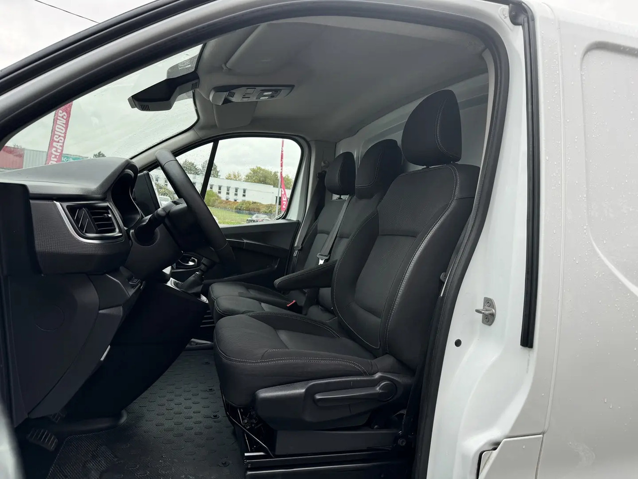 Renault Trafic L1H1 2T8 2.0 BLUE DCI 130CH GRAND CONFORT - Kaubik: pilt 5 Renault Trafic L1H1 2T8 2.0 BLUE DCI 130CH GRAND CONFORT - Kaubik: pilt 5
