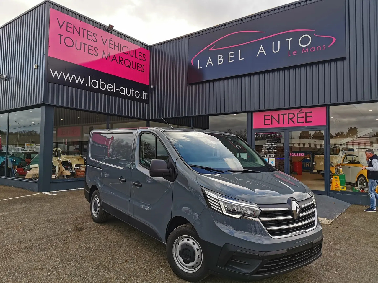 Renault Trafic L1H1 2T8 2.0 BLUE DCI 130CH GRAND CONFORT - Kaubik: pilt 1 Renault Trafic L1H1 2T8 2.0 BLUE DCI 130CH GRAND CONFORT - Kaubik: pilt 1