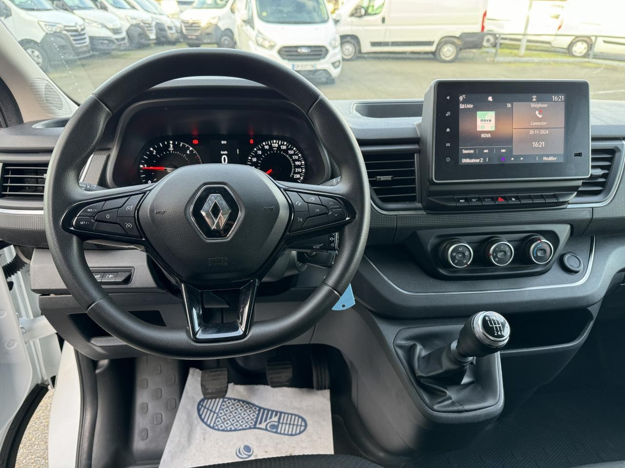Renault Trafic L2H1 3000 Kg 2.0 Blue dCi - 130 III FOURGON Fourgon Grand Confort L2H1 PHASE 3 - Kaubik: pilt 5 Renault Trafic L2H1 3000 Kg 2.0 Blue dCi - 130 III FOURGON Fourgon Grand Confort L2H1 PHASE 3 - Kaubik: pilt 5