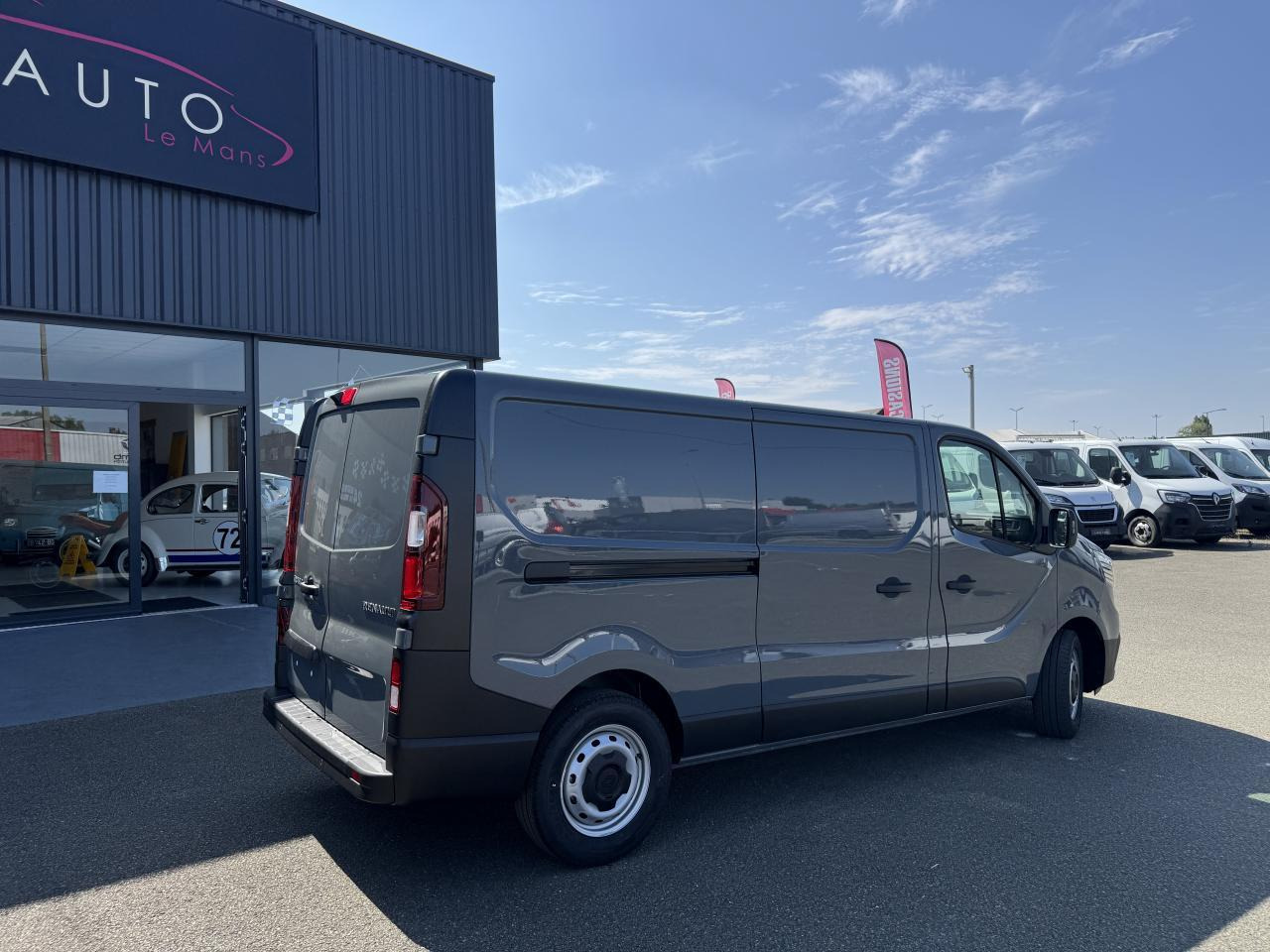 Renault Trafic L2H1 3T 2.0 BLUE DCI 170CH ADVANCE CARPLAY CAM - Kaubik: pilt 5 Renault Trafic L2H1 3T 2.0 BLUE DCI 170CH ADVANCE CARPLAY CAM - Kaubik: pilt 5