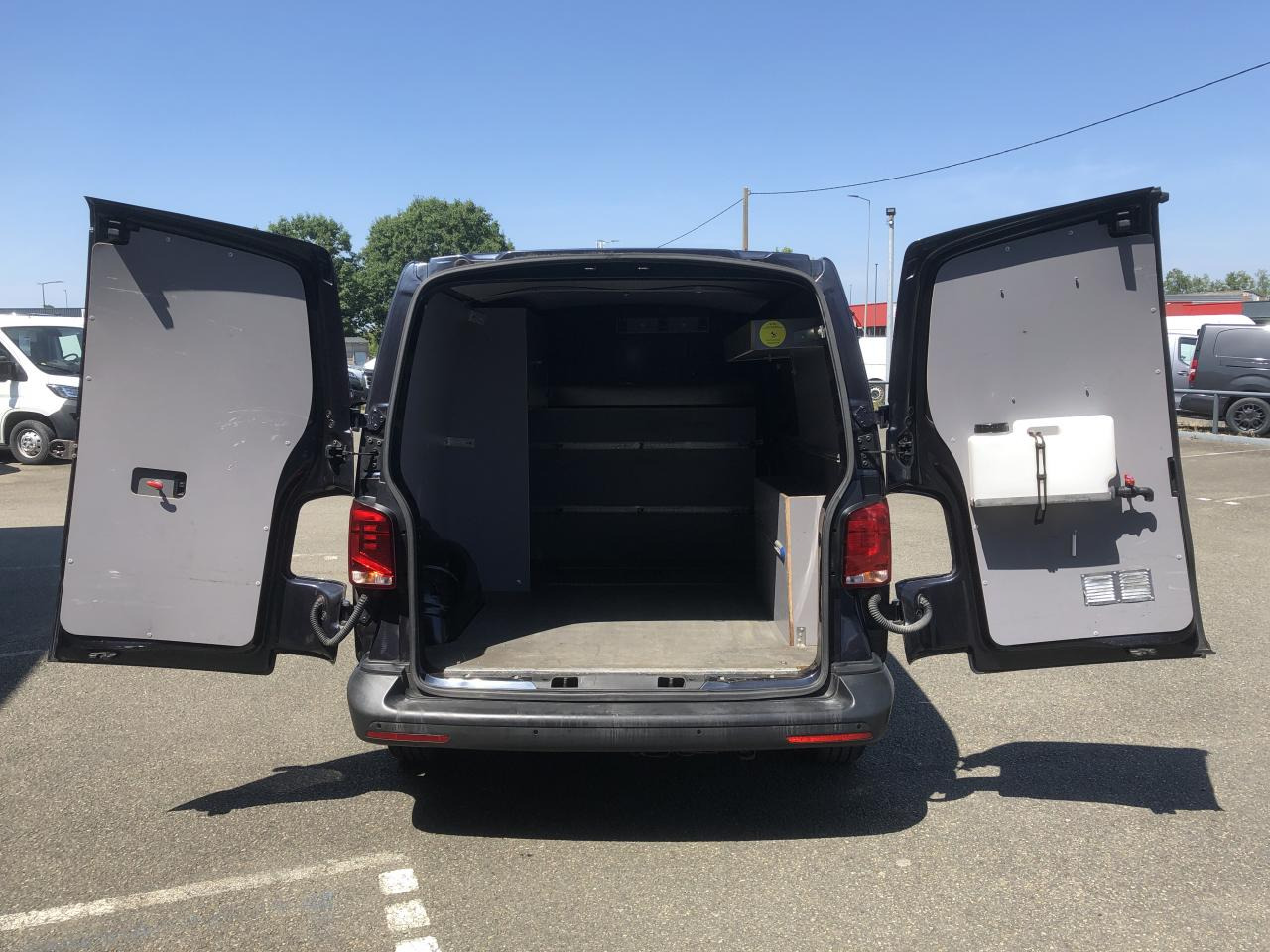 VOLKSWAGEN transporter 2.8T L1H1 2.0 TDI 150CH BUSINESS DSG7 - Kaubik: pilt 2 VOLKSWAGEN transporter 2.8T L1H1 2.0 TDI 150CH BUSINESS DSG7 - Kaubik: pilt 2