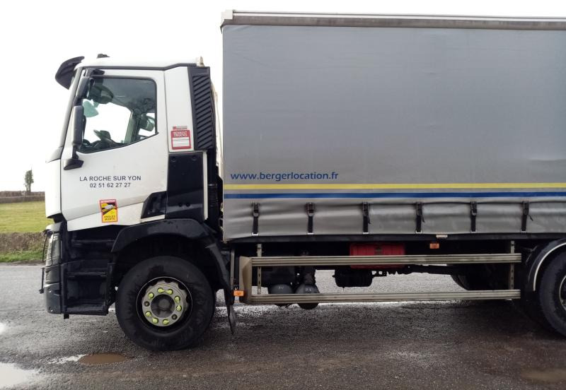 RENAULT C 42M3 380 CV RIDEAUX 6x2 - Tent veoauto: pilt 4 RENAULT C 42M3 380 CV RIDEAUX 6x2 - Tent veoauto: pilt 4