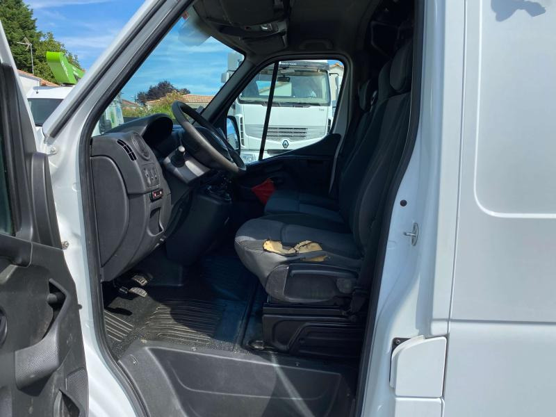 Renault Master 145.35 FG Tronqué L2H2 Nacelle Pack éco - Veoautolt tõusev platvorm: pilt 5 Renault Master 145.35 FG Tronqué L2H2 Nacelle Pack éco - Veoautolt tõusev platvorm: pilt 5