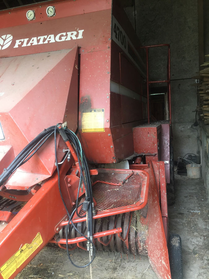 Hesston 4700 - Heinapress, kandiline: pilt 3 Hesston 4700 - Heinapress, kandiline: pilt 3