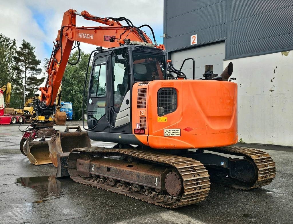 Hitachi ZX 135 US-5 - Lintekskavaator: pilt 3 Hitachi ZX 135 US-5 - Lintekskavaator: pilt 3