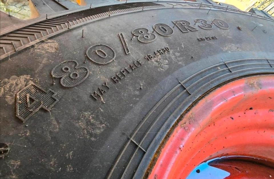 4x Nokian TRI 2 2x 440/80R28 2x 480/80R30 Fendt Xylon GT Vario - Komplektne ratas: pilt 3 4x Nokian TRI 2 2x 440/80R28 2x 480/80R30 Fendt Xylon GT Vario - Komplektne ratas: pilt 3