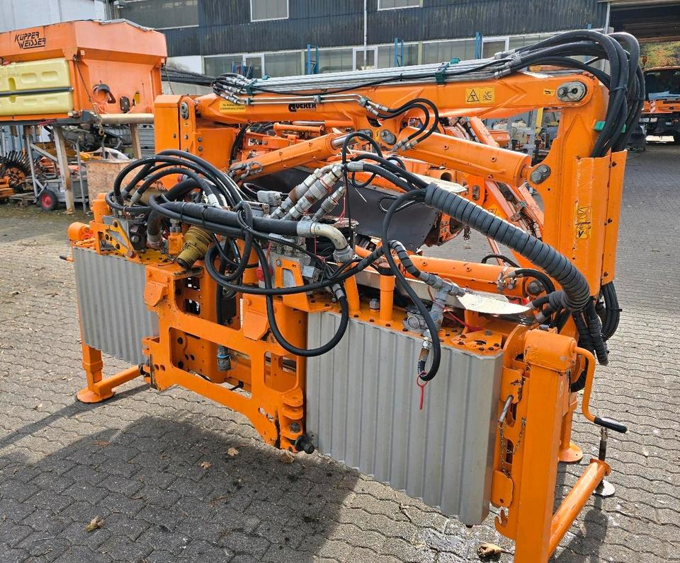 Dücker DUA 800 RSM 13 Böschungsmäher Böschungsmulcher Mähausleger Bankettmäher für Unimog 405/10 405/12 700 600 Mulag Una MHU FME - Poomniiduk: pilt 2 Dücker DUA 800 RSM 13 Böschungsmäher Böschungsmulcher Mähausleger Bankettmäher für Unimog 405/10 405/12 700 600 Mulag Una MHU FME - Poomniiduk: pilt 2