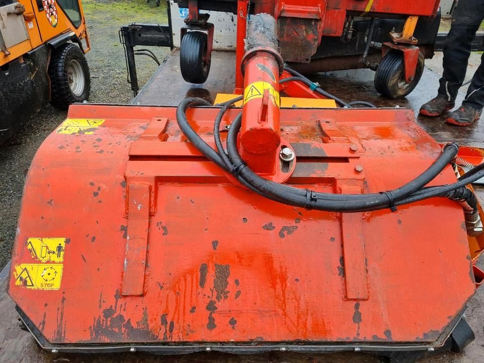 Dücker MK10 Mulchkopf Mähausleger Böschungsmulcher Böschungsmäher - Hooldusniiduk/ Multšer: pilt 1 Dücker MK10 Mulchkopf Mähausleger Böschungsmulcher Böschungsmäher - Hooldusniiduk/ Multšer: pilt 1