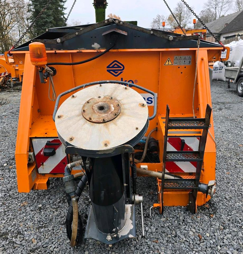 Epoke SH3101 Salzstreuer 1,3m3 Salzsilo passend für Multicar Tremo Lindner Winterdienst Aufbaustreuer Streuautomat Schmidt Küpper-Weisser - Liiva-/ Soolajaotur: pilt 5 Epoke SH3101 Salzstreuer 1,3m3 Salzsilo passend für Multicar Tremo Lindner Winterdienst Aufbaustreuer Streuautomat Schmidt Küpper-Weisser - Liiva-/ Soolajaotur: pilt 5