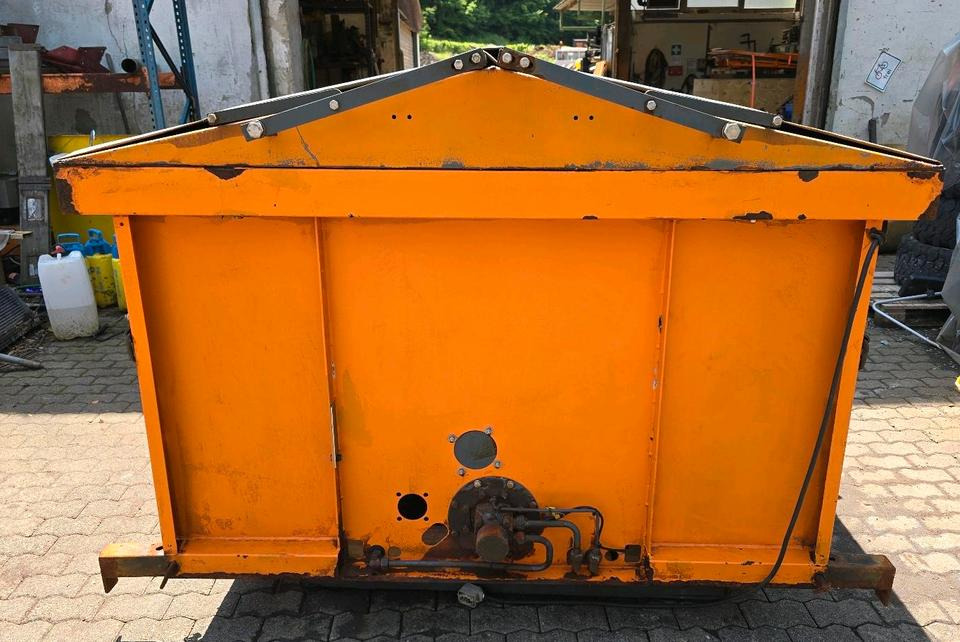 Epoke SH3101 Salzstreuer 1,6m3 Salzsilo passend für Fendt Xylon JCB Fasttrac Multicar Unimog Winterdienst Aufbaustreuer Streuautomat Schmidt Küpper-Weisser - Liiva-/ Soolajaotur: pilt 4 Epoke SH3101 Salzstreuer 1,6m3 Salzsilo passend für Fendt Xylon JCB Fasttrac Multicar Unimog Winterdienst Aufbaustreuer Streuautomat Schmidt Küpper-Weisser - Liiva-/ Soolajaotur: pilt 4
