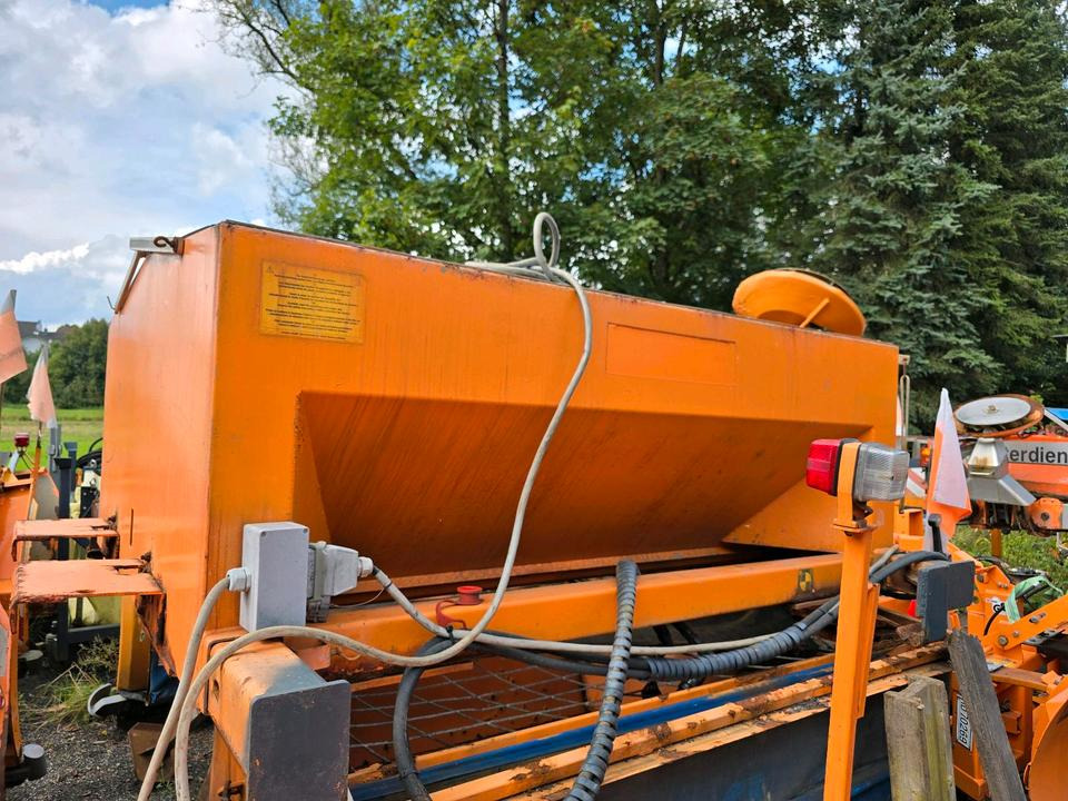 Gmeiner STA 2000TC Salzstreuer 2m3 Streuautomat Salzsilo Winterdienst Unimog 405 U300 400 500 423 427 430 318 Multicar tremo - Liiva-/ Soolajaotur: pilt 3 Gmeiner STA 2000TC Salzstreuer 2m3 Streuautomat Salzsilo Winterdienst Unimog 405 U300 400 500 423 427 430 318 Multicar tremo - Liiva-/ Soolajaotur: pilt 3