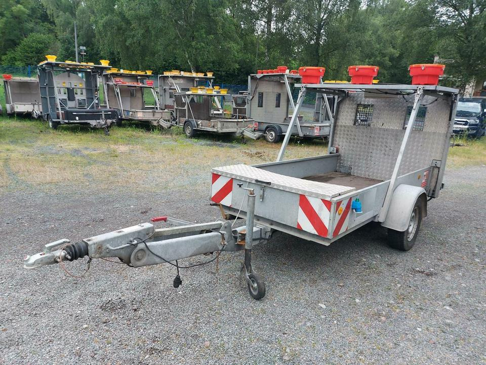 Trebbiner Absperrtafel vz615 616 Sperrwand Leitanhänger Sicherung - Haagis: pilt 4 Trebbiner Absperrtafel vz615 616 Sperrwand Leitanhänger Sicherung - Haagis: pilt 4