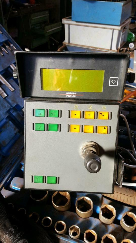 Hydraulik Steuerblock Küpper Weisser Salzstreuer Steuerung Platin - Hüdrauliline klapp - Kommunaal-/ Erisõiduk: pilt 2 Hydraulik Steuerblock Küpper Weisser Salzstreuer Steuerung Platin - Hüdrauliline klapp - Kommunaal-/ Erisõiduk: pilt 2