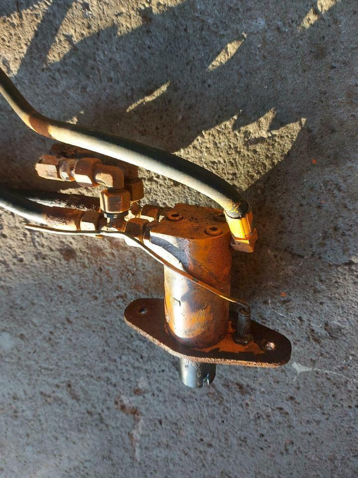 Hydraulikmotor Schmidt DST SST Salzstreuer Winterdienst Unimog - Hüdrauliline mootor - Kommunaal-/ Erisõiduk: pilt 2 Hydraulikmotor Schmidt DST SST Salzstreuer Winterdienst Unimog - Hüdrauliline mootor - Kommunaal-/ Erisõiduk: pilt 2