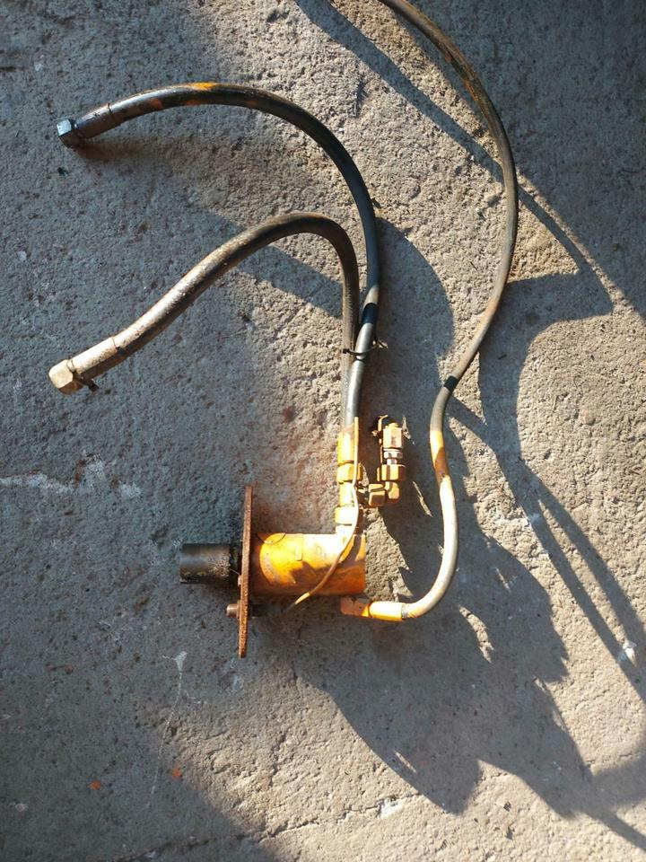 Hydraulikmotor Schmidt DST SST Salzstreuer Winterdienst Unimog - Hüdrauliline mootor - Kommunaal-/ Erisõiduk: pilt 1 Hydraulikmotor Schmidt DST SST Salzstreuer Winterdienst Unimog - Hüdrauliline mootor - Kommunaal-/ Erisõiduk: pilt 1