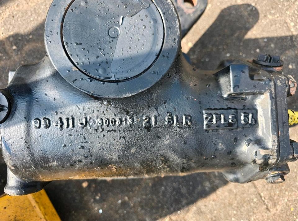 Lenkgetriebe ZF LS 54 ZFLS54 für Unimog Baureihe 405 U423 427 429 430 Mercedes-Benz U Lenkung - Juhtimine - Kommunaal-/ Erisõiduk: pilt 3 Lenkgetriebe ZF LS 54 ZFLS54 für Unimog Baureihe 405 U423 427 429 430 Mercedes-Benz U Lenkung - Juhtimine - Kommunaal-/ Erisõiduk: pilt 3