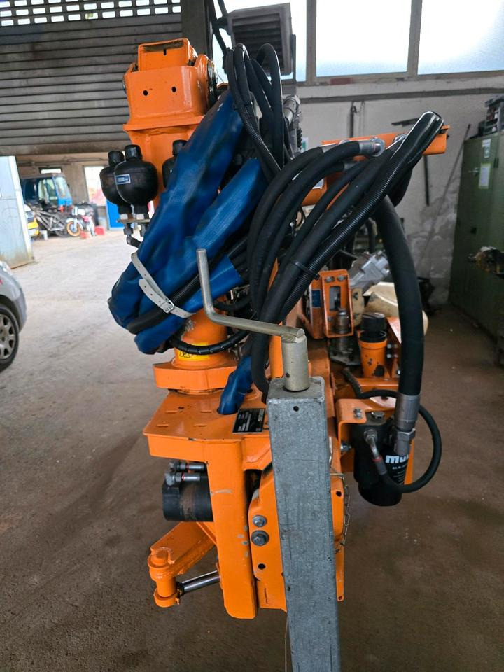 Mulag MFK 500 Mähausleger Böschungsmäher Böschungsmulcher Seitenmulcher 600 für Unimog 405 400 500 430 530 - Poomniiduk: pilt 5 Mulag MFK 500 Mähausleger Böschungsmäher Böschungsmulcher Seitenmulcher 600 für Unimog 405 400 500 430 530 - Poomniiduk: pilt 5