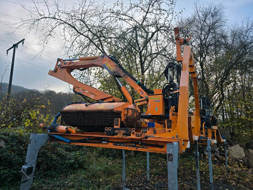 Mulag MHU 800 Mähausleger Teleskop Böschungsmäher Böschungsmulcher für Unimog 405 U 300 400 500 318 423 427 430 527 535 530 Mercedes-Benz - Poomniiduk: pilt 3 Mulag MHU 800 Mähausleger Teleskop Böschungsmäher Böschungsmulcher für Unimog 405 U 300 400 500 318 423 427 430 527 535 530 Mercedes-Benz - Poomniiduk: pilt 3