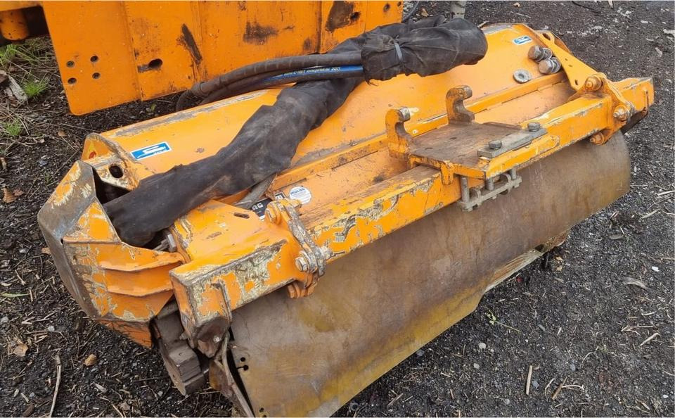 Mulag MK12 aus 2016 für Mähausleger FME MKM Böschungsmulcher Böschungsmäher Seitenmulcher Randstreifenmäher für Unimog U400 405 u 300 500 427 Dücker - Hooldusniiduk/ Multšer: pilt 1 Mulag MK12 aus 2016 für Mähausleger FME MKM Böschungsmulcher Böschungsmäher Seitenmulcher Randstreifenmäher für Unimog U400 405 u 300 500 427 Dücker - Hooldusniiduk/ Multšer: pilt 1