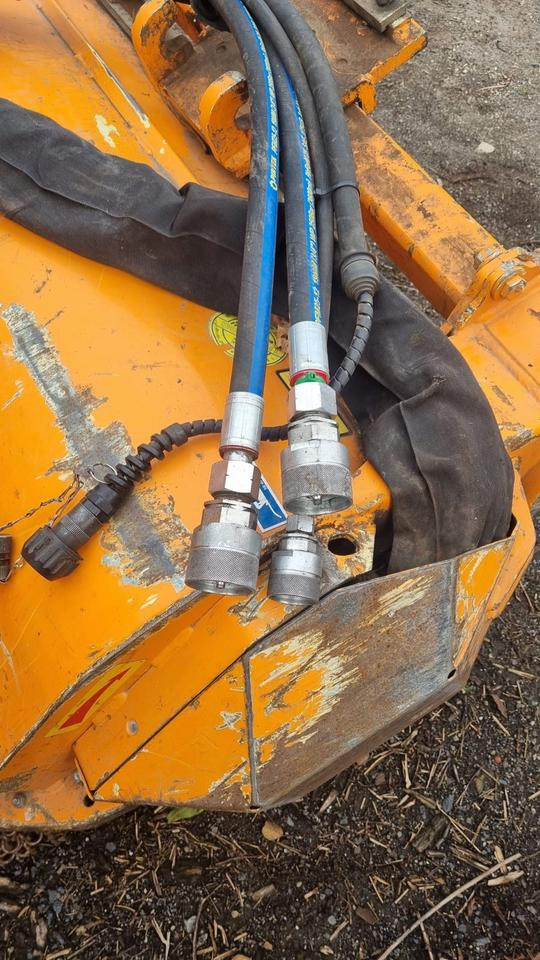 Mulag MK12 aus 2016 für Mähausleger FME MKM Böschungsmulcher Böschungsmäher Seitenmulcher Randstreifenmäher für Unimog U400 405 u 300 500 427 Dücker - Hooldusniiduk/ Multšer: pilt 4 Mulag MK12 aus 2016 für Mähausleger FME MKM Böschungsmulcher Böschungsmäher Seitenmulcher Randstreifenmäher für Unimog U400 405 u 300 500 427 Dücker - Hooldusniiduk/ Multšer: pilt 4